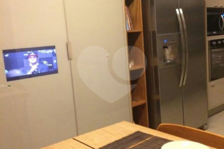 Apartamento à venda com 3 suítes em Granja Julieta, São Paulo, SP