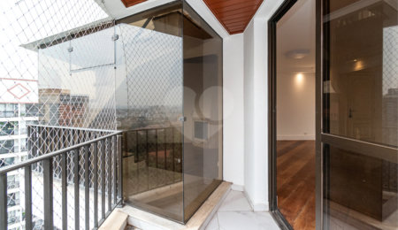 Cobertura à venda ou para alugar com 5 quartos, sendo 4 suítes,  em Morumbi, São Paulo, SP