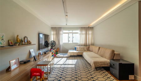 Apartamento à venda com 3 quartos, sendo 1 suíte,  em Moema, São Paulo, SP