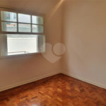 Casa à venda com 3 quartos, sendo 1 suíte, em Santo Amaro, São Paulo, SP