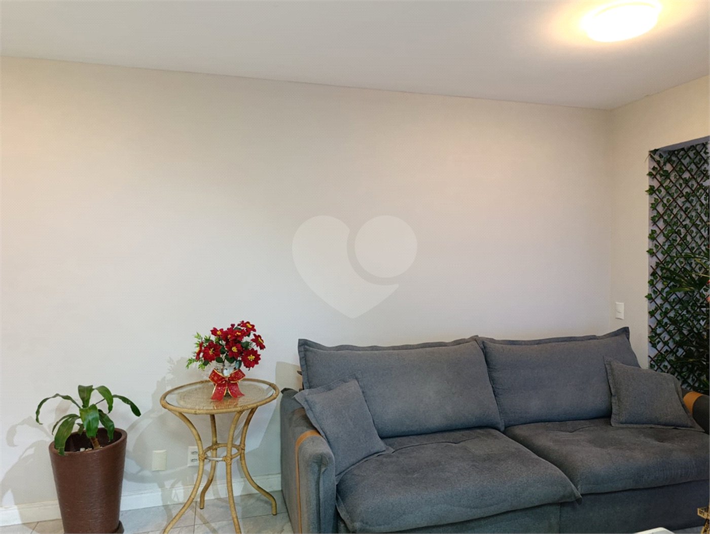 Apartamento à venda com 3 quartos, sendo 1 suíte, em Jardim Flor da Montanha, Guarulhos, SP
