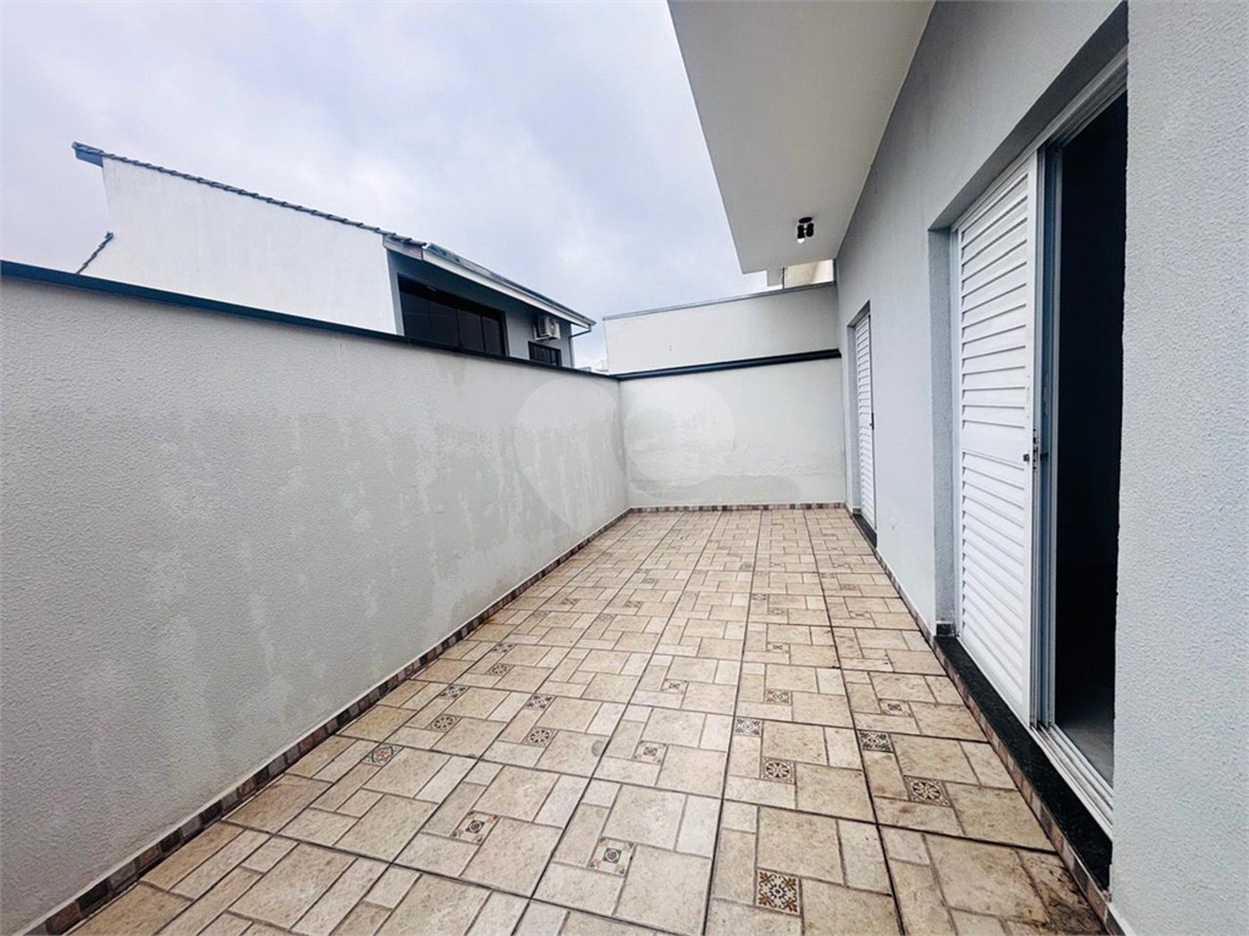Casa à venda com 2 suítes no condomínio Horto Florestal III, Sorocaba - SP