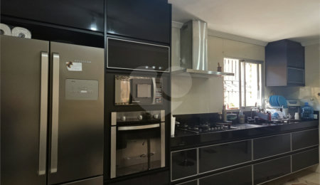Sobrado à venda com 3 quartos, sendo 2 suítes,  em Cupecê, São Paulo, SP
