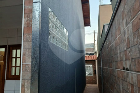 Sobrado à venda com 3 quartos, sendo 1 suíte, em Jardim Regina, Indaiatuba, SP