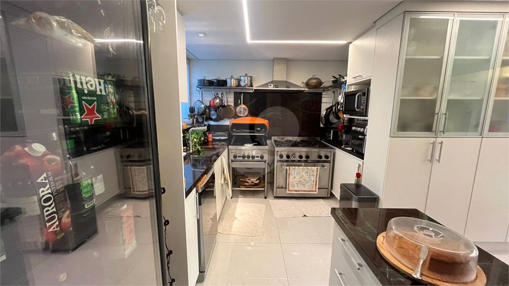 Apartamento à venda com 3 suítes em Vila Suzana, São Paulo, SP