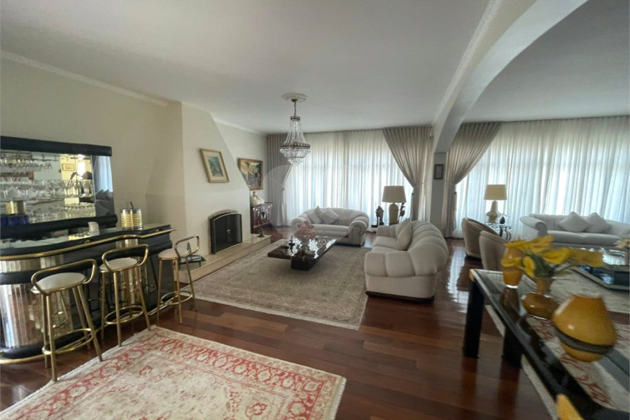 Casa Térrea à venda com 4 suítes em Vila Albertina, São Paulo, SP