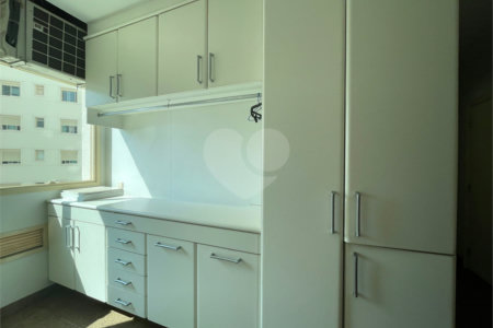 Apartamento à venda com 3 suítes em Campo Belo, São Paulo, SP