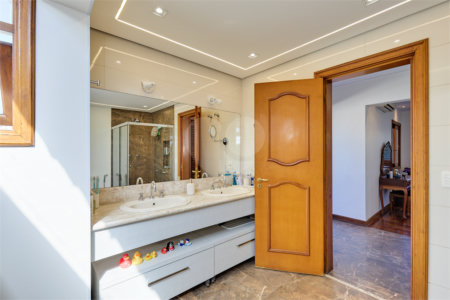 Casa à venda com 4 suítes no condomínio Fontana Verde, São Paulo - SP