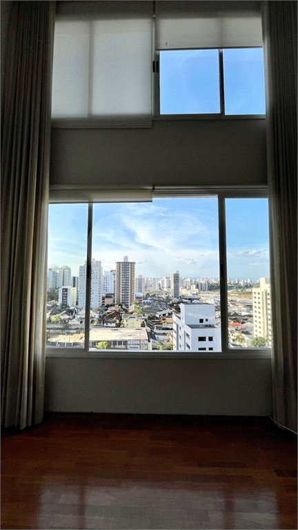Apartamento à venda com 3 quartos, sendo 1 suíte,  em Parque Residencial Aquarius, São José dos Campos, SP