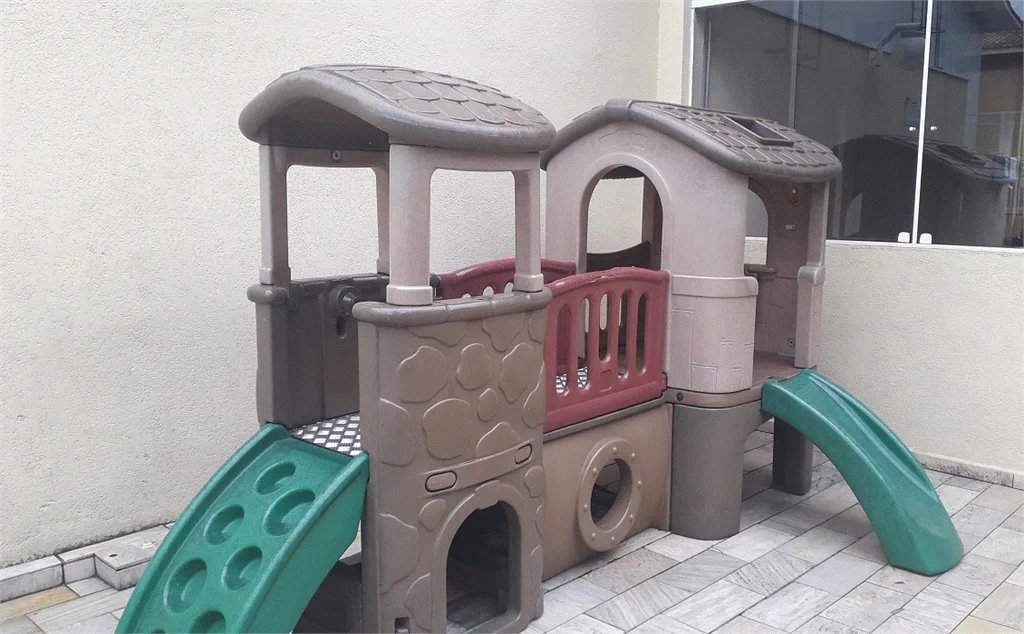 Casa à venda com 3 quartos, sendo 1 suíte,  no condomínio Jardim das Palmas, São Paulo - SP
