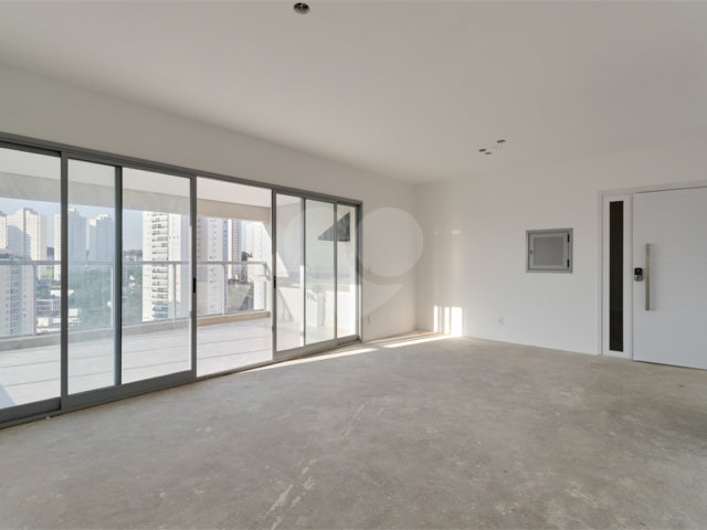Apartamento à venda com 3 quartos, sendo 1 suíte,  em Jardim Marajoara, São Paulo, SP