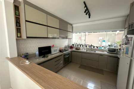 Casa à venda com 3 quartos, Sendo 1 suíte, em Vila Boa Vista, São Carlos, SP