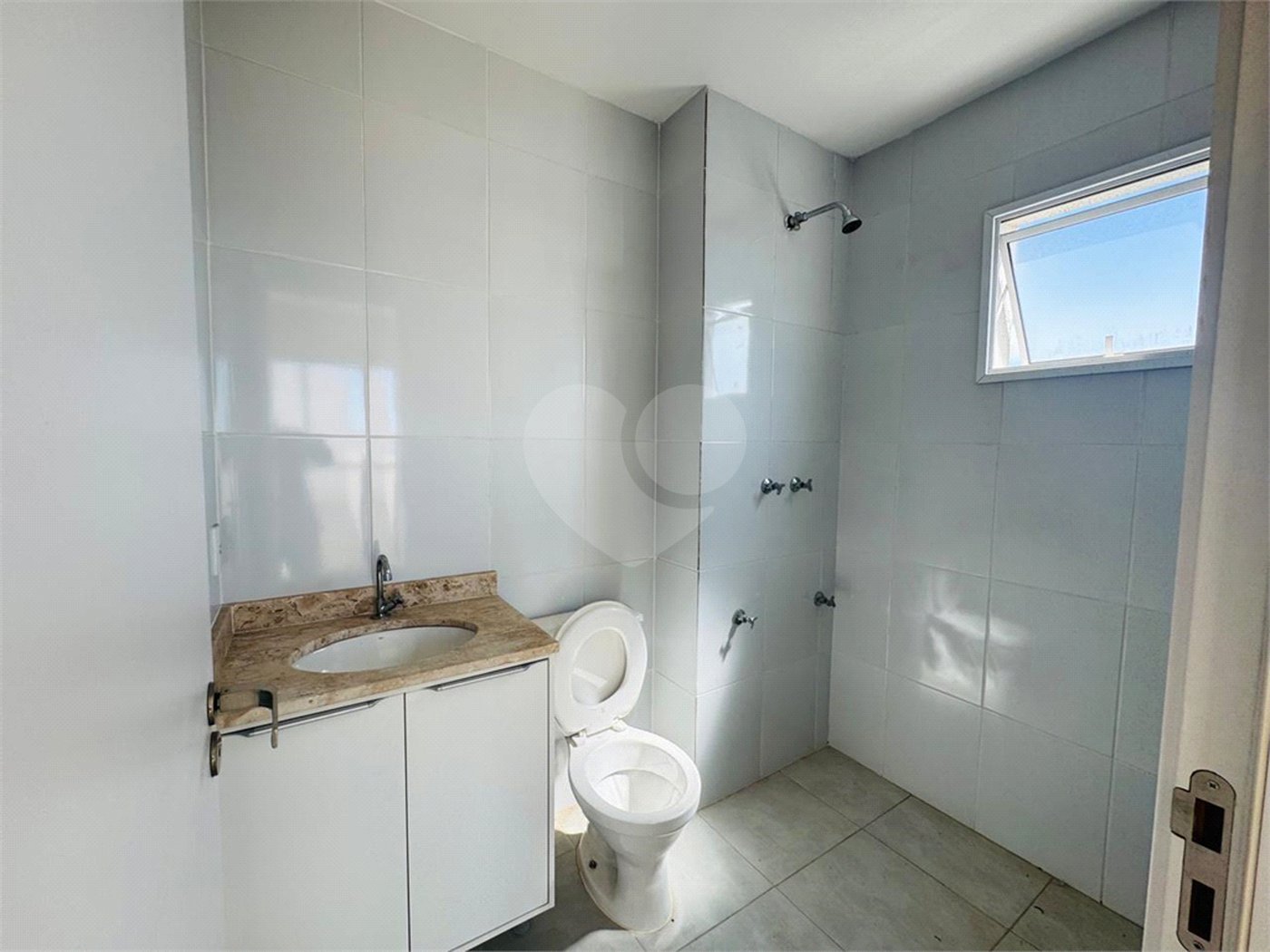 Cobertura à venda com 2 quartos em Vila Nova Bonsucesso, Guarulhos, SP