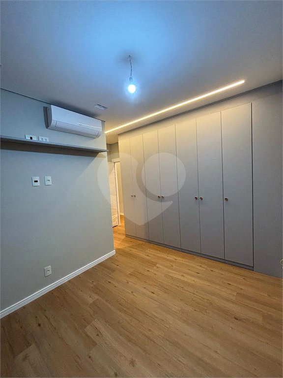 Apartamento à venda com 3 suítes em Parada Inglesa, São Paulo, SP