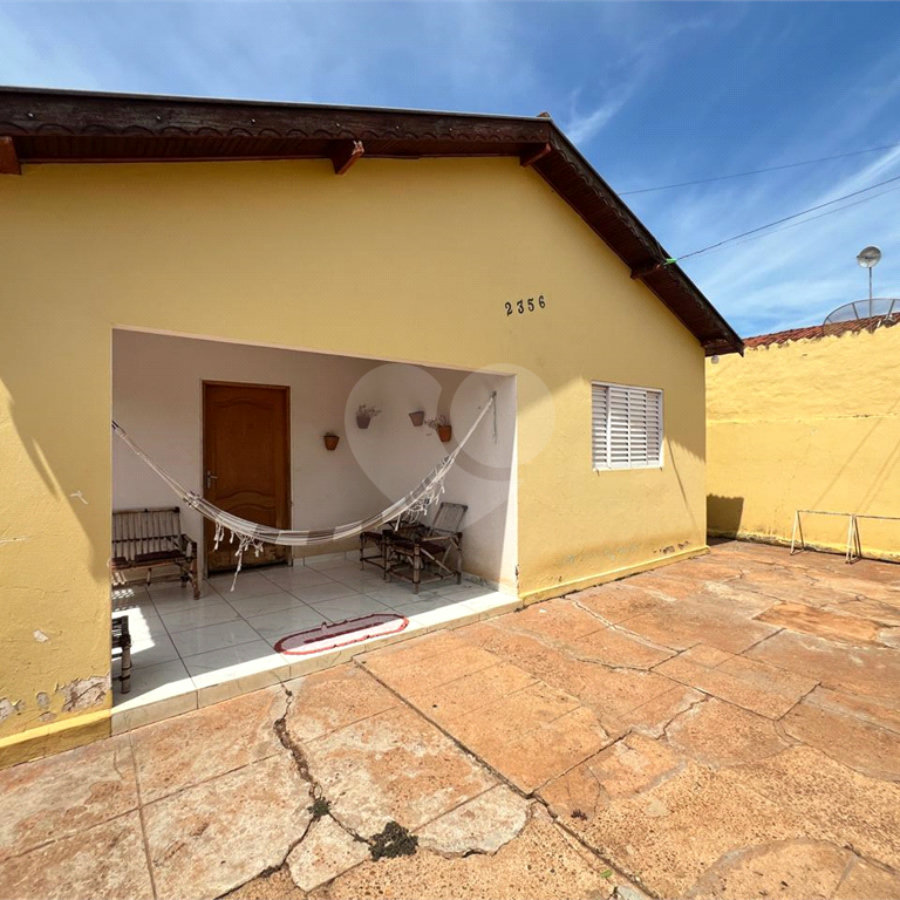 Casa à venda com 3 quartos em Jardim Brasília, Três Lagoas, MS