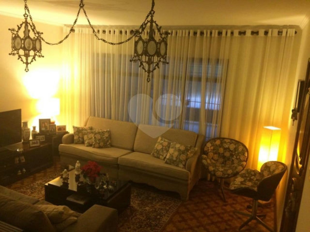Sobrado à venda com 4 quartos em Santana, São Paulo, SP