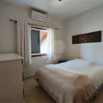 Casa à venda com 7 quartos, sendo 4 suítes, no condomínio Riviera de Santa Cristina XIII, Paranapanema - SP