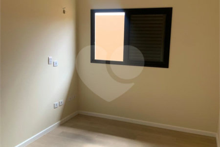 Casa à venda com 3 suítes em Vila Petrópolis, Atibaia, SP