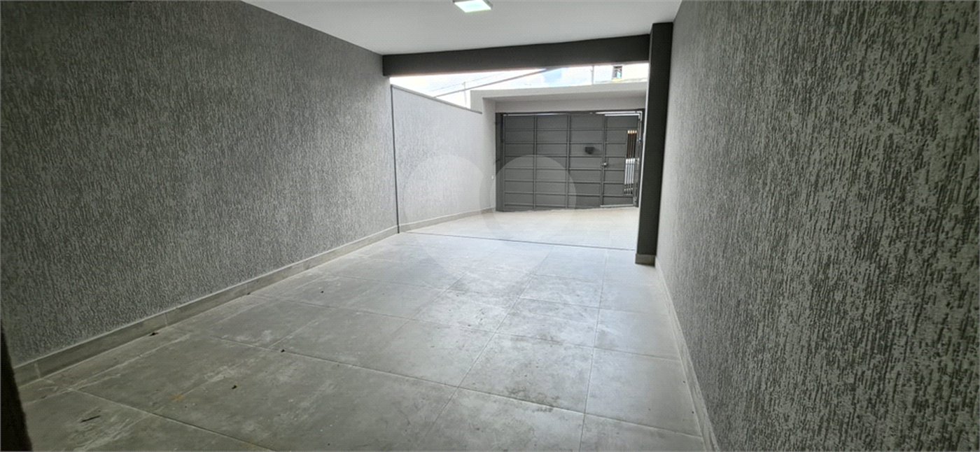 Sobrado à venda com 3 quartos, sendo 1 suíte, em Vila Bonilha, São Paulo, SP