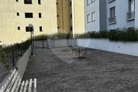 Apartamento à venda com 3 quartos em Caxingui, São Paulo, SP