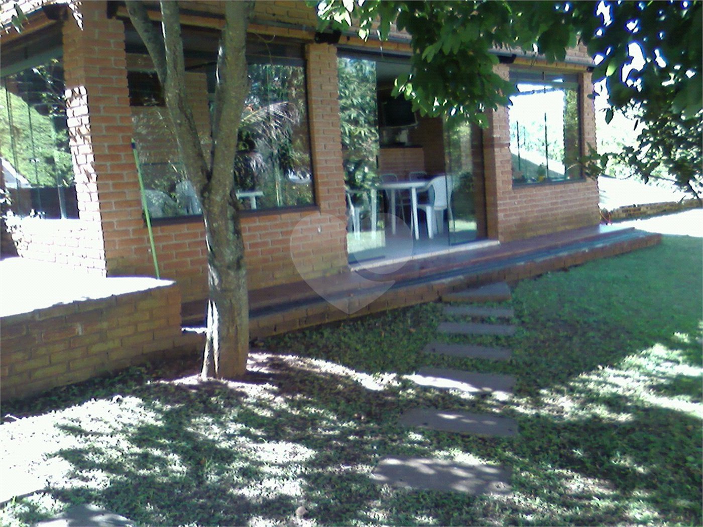 Chácara à venda com 2 quartos, sendo 1 suíte, no Centro, Araçariguama, SP