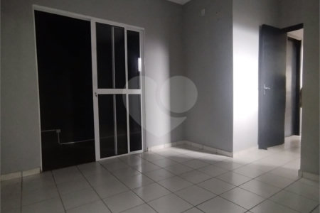 Casa à venda com 3 quartos, sendo 1 suíte,  em Jardim Progresso, Três Lagoas, MS