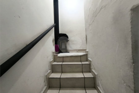 Sobrado à venda com 2 quartos, sendo 1 suíte, em Jardim Jamaica, São Paulo, SP