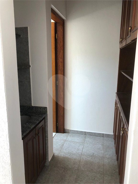 Sobrado à venda ou para alugar com 4 quartos, sendo 1 suíte, em Vila Regente Feijó, São Paulo, SP