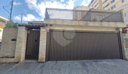 Casa Térrea à venda com 3 quartos, sendo 2 suítes,  em Santana, São Paulo, SP