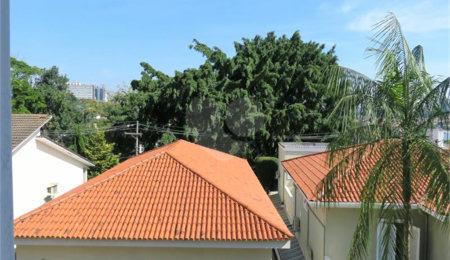 Sobrado à venda com 3 suítes em Vila Progredior, São Paulo, SP