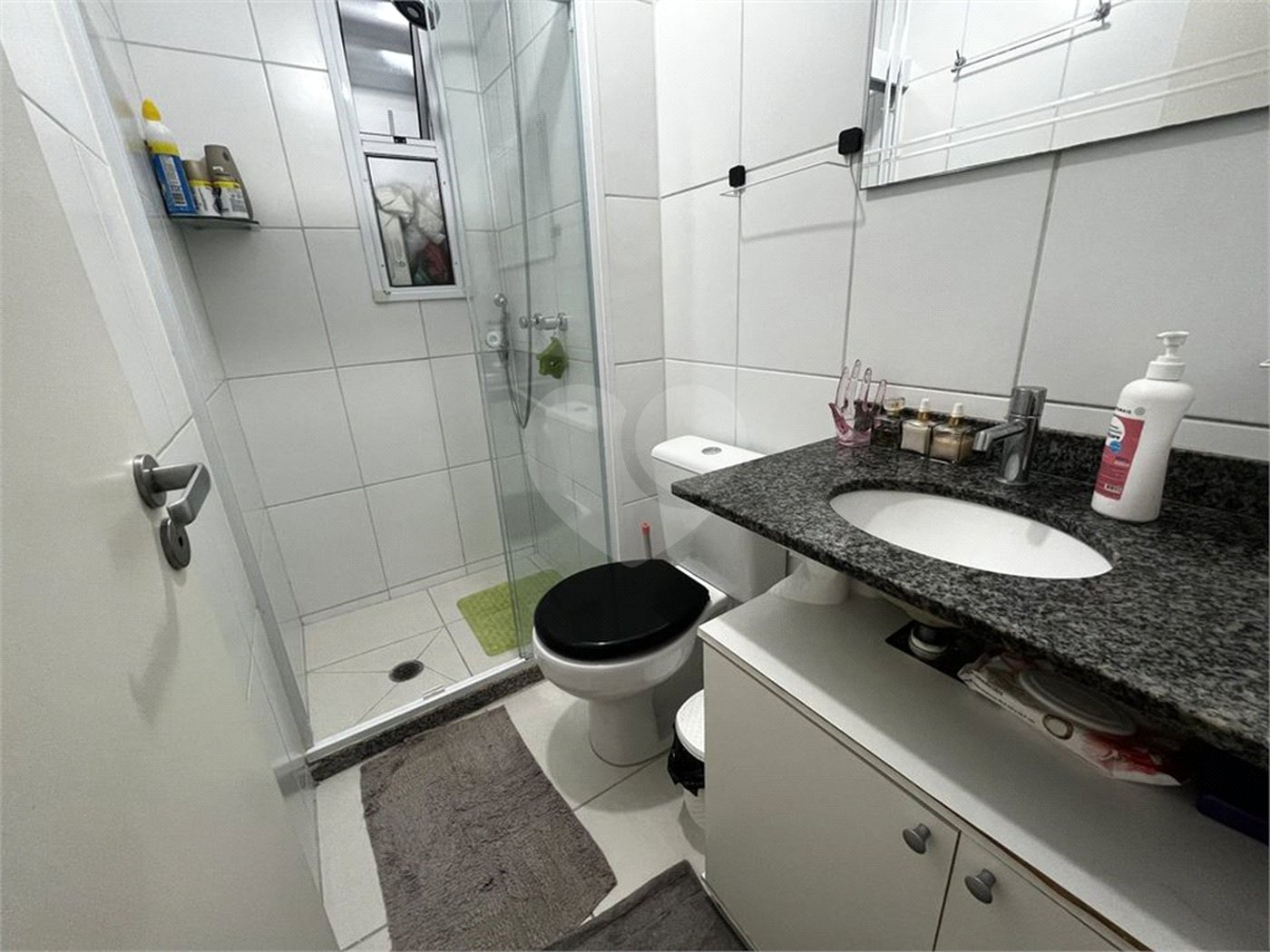 Apartamento à venda com 2 quartos, sendo 1 suíte,  em Vila Praia, São Paulo, SP