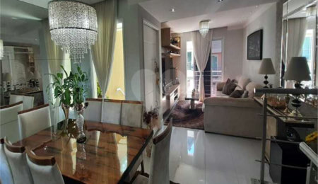 Casa à venda com 4 quartos, sendo 2 suítes,  no condomínio Florada da Serra, São Paulo - SP