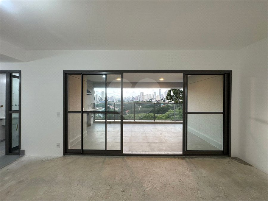 Apartamento à venda com 3 suítes em Jardim Aurélia, São Paulo, SP