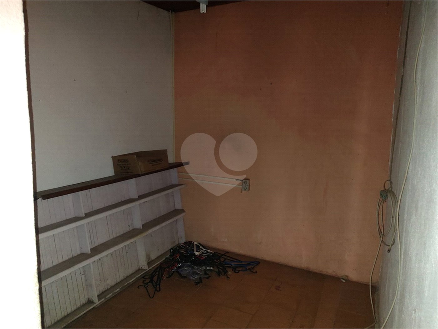 Casa à venda com 2 quartos, sendo 1 suíte, no Centro, Jarinu, SP
