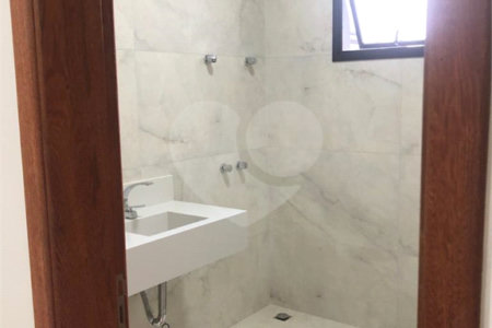 Indaiatuba - Condominio Jardins di Roma - Venda -Locação 0 R$ 10.000,00 mais encargos - condominio - R$ 650,00 - IPTU - R$ 230,00 - Terreno 300ms - construido 170 metros quadrados - Terrea - 3 quartos, uma suíte e uma demi suite , 4 banheiros , piscina - Preparado para água quente até a piscina!!