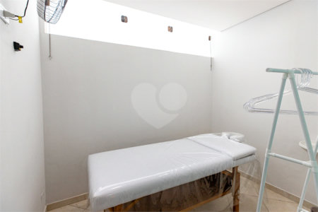 Apartamento à venda com 3 quartos, sendo 1 suíte, em Santo Amaro, São Paulo, SP