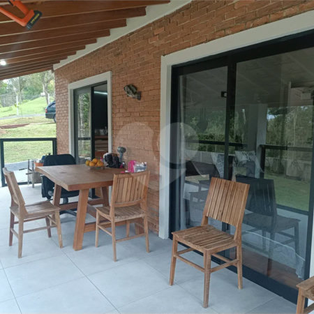 Chácara à venda com 3 quartos em Loteamento Recanto da Paz, São Roque, SP