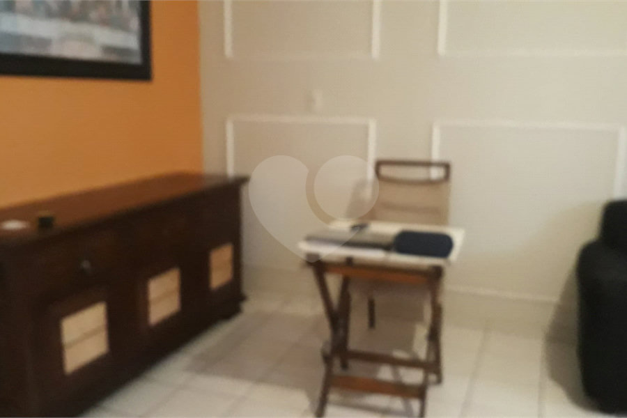 BELA CASA 274 M² C/ 3 QUARTOS 1 SALA 1 COZINHA 3 BANHEIROS 2 VAGAS Para Estacionamento coberta P/ VENDA NA V N Cachoeirinha