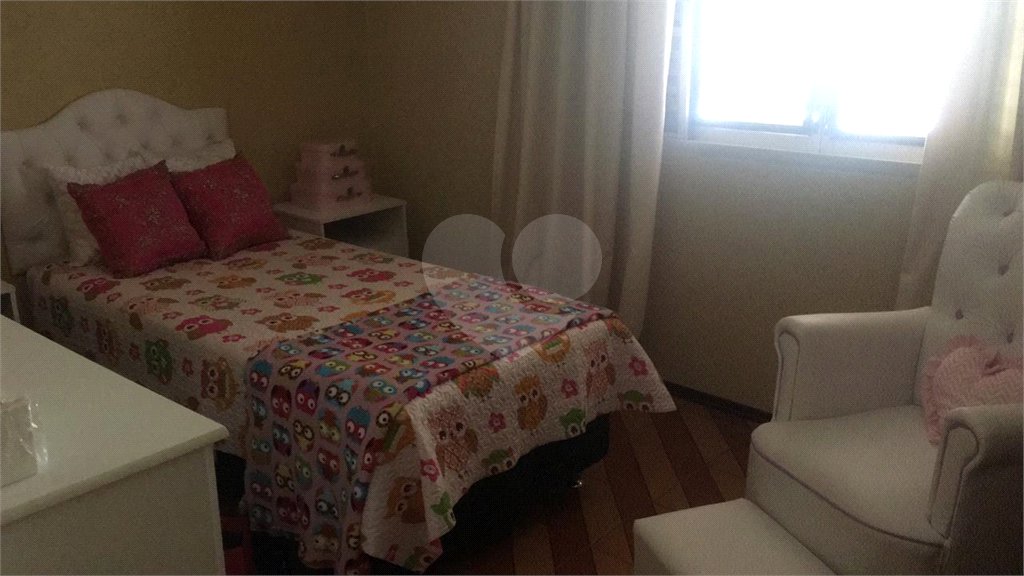 Sobrado à venda com 3 quartos, sendo 1 suíte, em Tremembé, São Paulo, SP