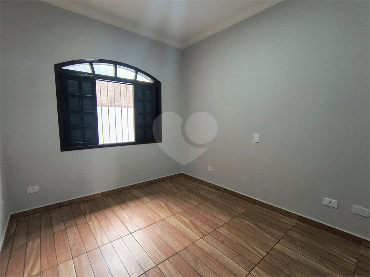Sobrado à venda com 3 quartos, sendo 1 suíte, em Jardim D'abril, Osasco, SP