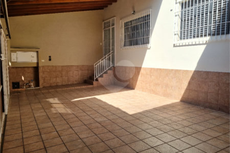 Sobrado à venda com 3 quartos, sendo 2 suítes, em Jardim Duprat, São Paulo, SP