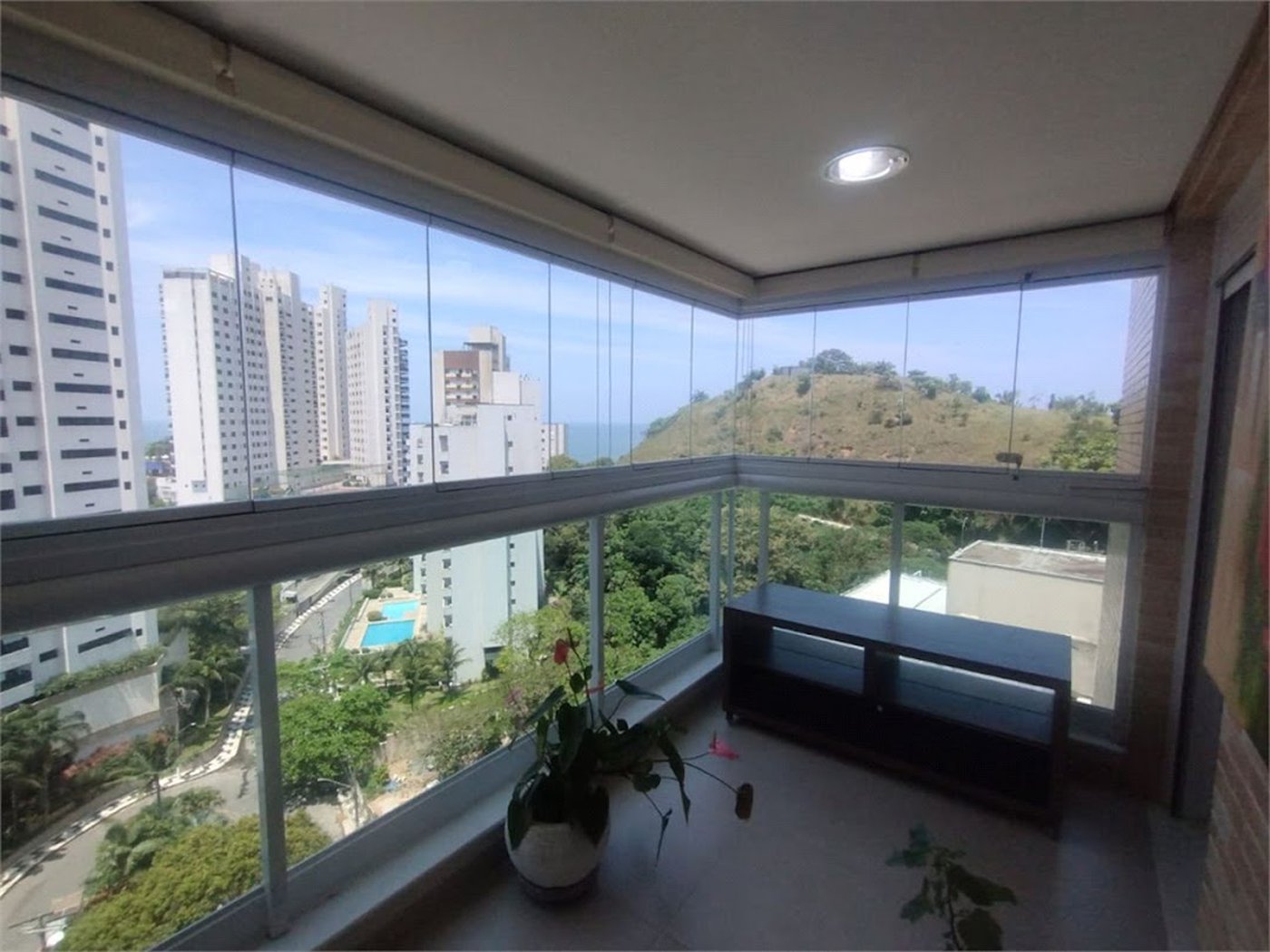 Apartamento à venda, 93 m² por R$ 890.000,00 - Jardim Astúrias - Guarujá/SP