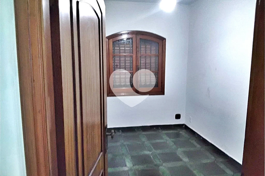 Sobrado à venda com 4 quartos, sendo 2 suítes, em Santana, São Paulo, SP
