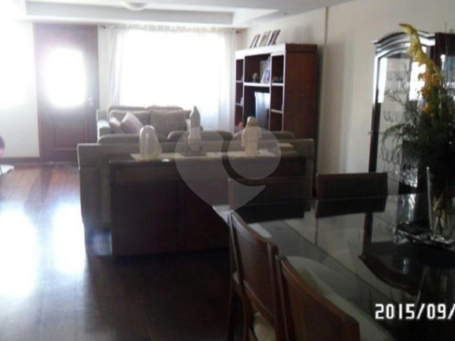 Sobrado à venda com 3 quartos, sendo 2 suítes,  em Vila Aurora (zona Norte), São Paulo, SP