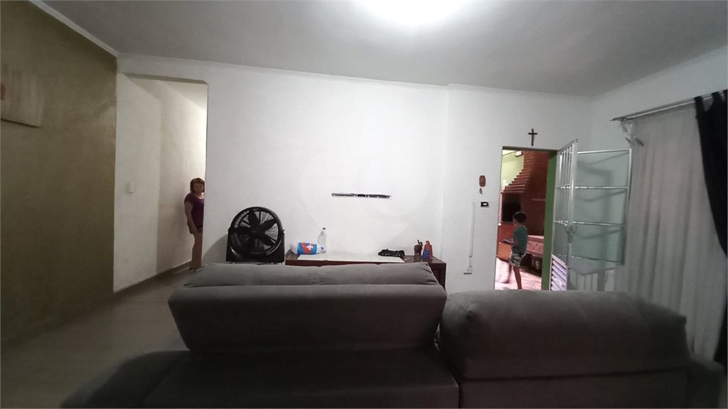 Sobrado à venda com 6 quartos, sendo 1 suíte,  em Vila Medeiros, São Paulo, SP