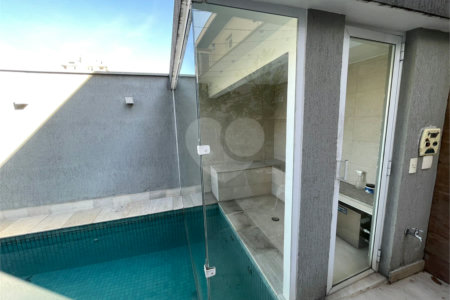 Casa à venda com 4 suítes no condomínio Fechado, São Paulo - SP