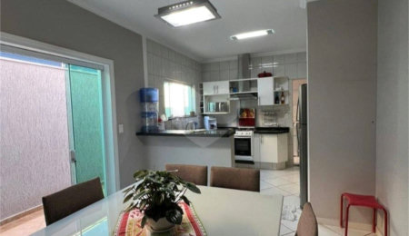 Casa à venda com 2 suítes em Jardim Prestes de Barros, Sorocaba, SP