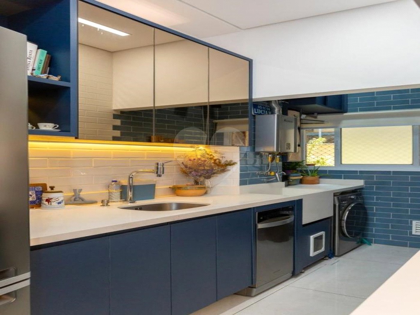 Apartamento à venda com 2 quartos, sendo 1 suíte,  em Cambuci, São Paulo, SP