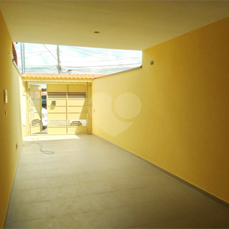 Sobrado à venda com 3 suítes em Vila Nivi, São Paulo, SP