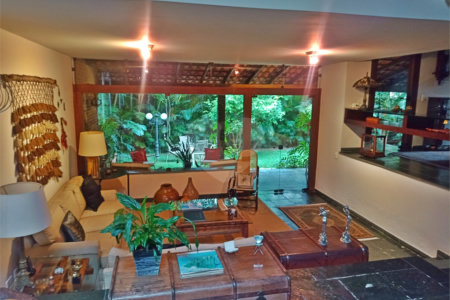 Casa à venda com 4 quartos, sendo 2 suítes,  em Morumbi, São Paulo, SP